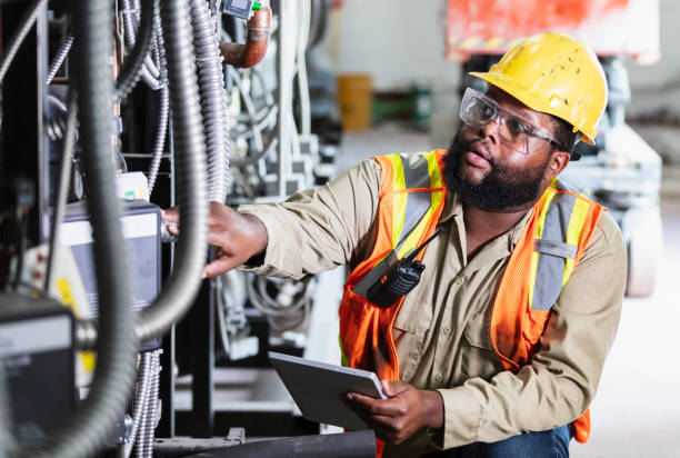 Best Affordable Emergency Electrician  in Springdale, AR